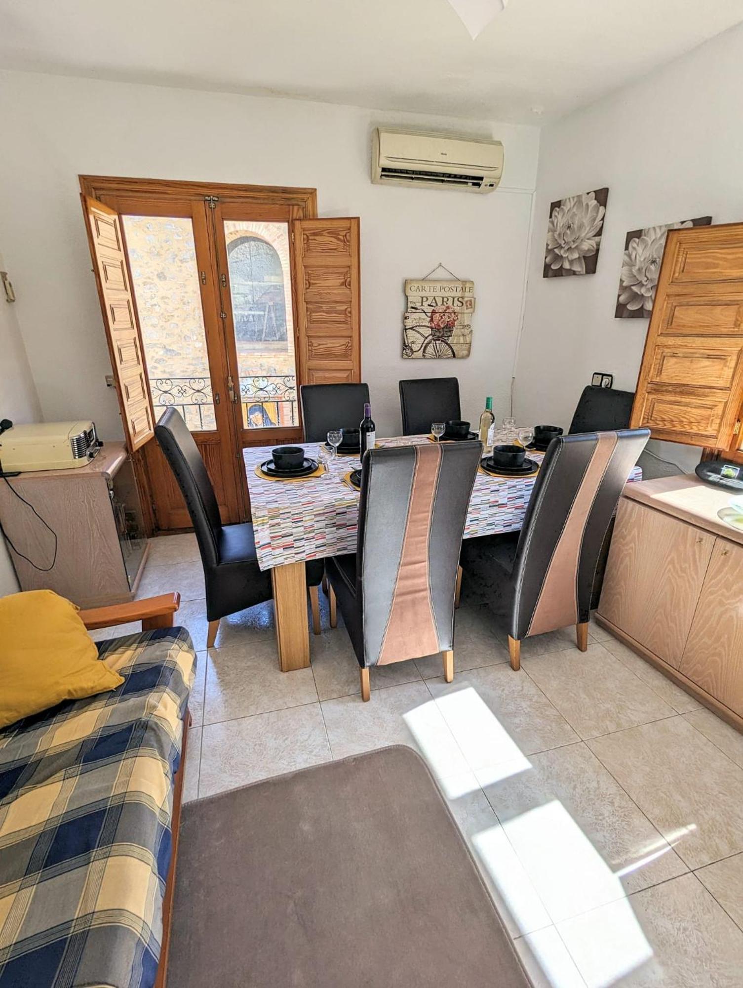 דירות Casa Plaza Relleu מראה חיצוני תמונה
