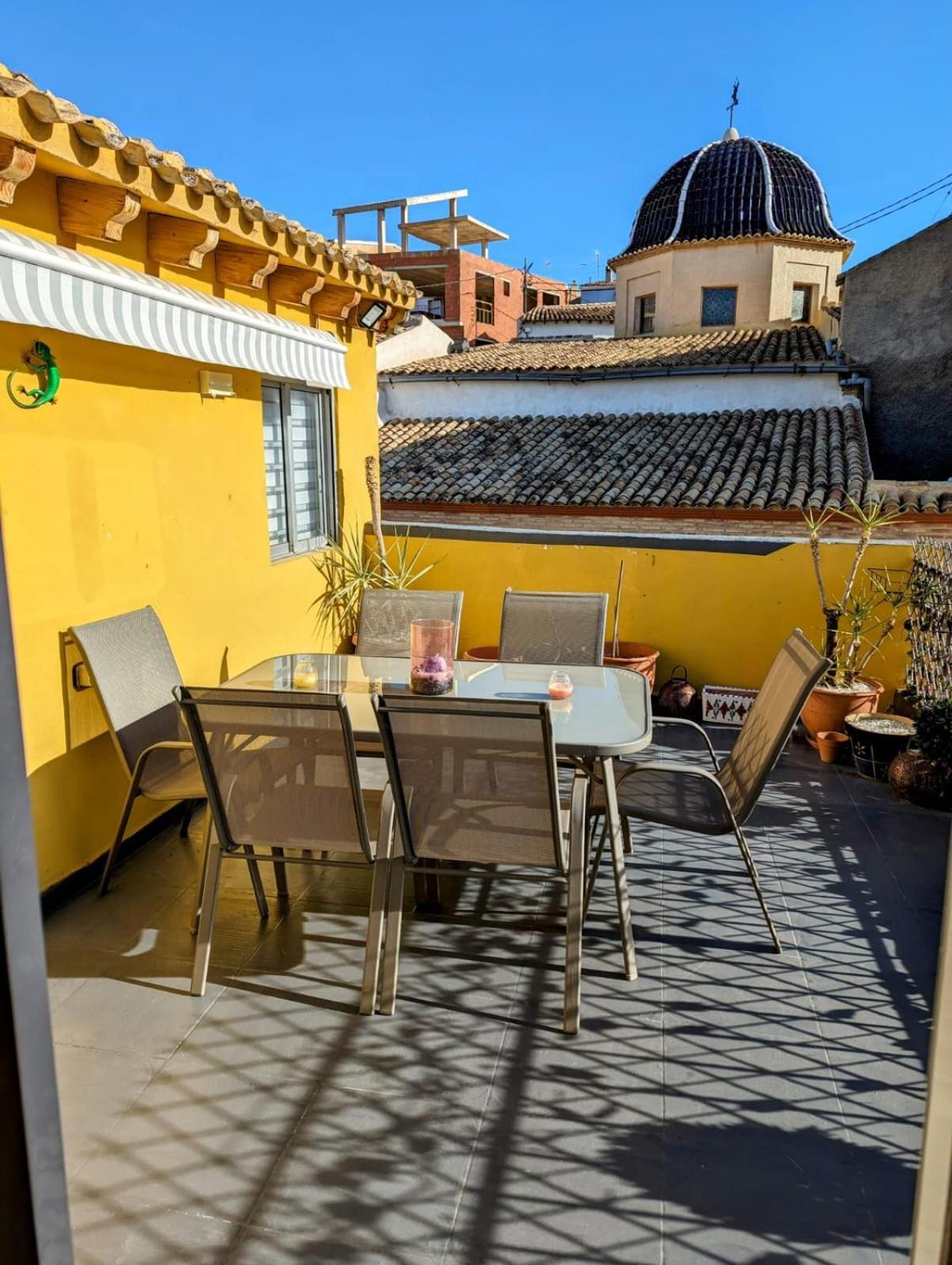 דירות Casa Plaza Relleu מראה חיצוני תמונה